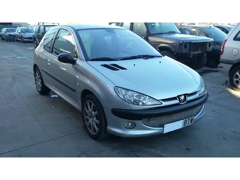 PEUGEOT 206 BERLINA