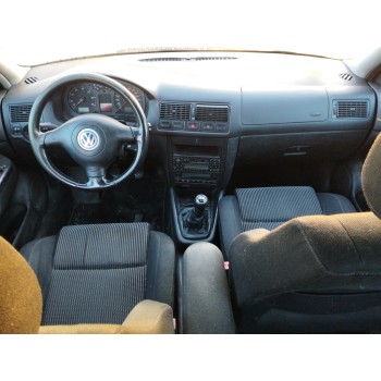 volkswagen golf iv berlina (1j1) del año 2001
