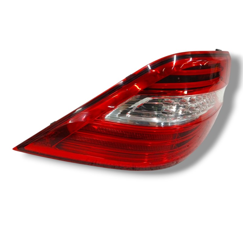 PILOTO TRASERO IZQUIERDO