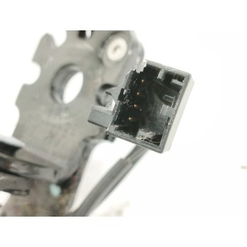 Recambio de enganche cinturon izquierdo para audi a4 avant (8w5) 2.0 16v tdi referencia OEM IAM 8W0857739D TRASERO 