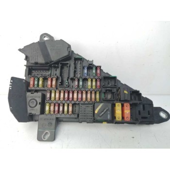 Recambio de caja reles / fusibles para bmw serie 5 berlina (e60) 3.0 turbodiesel cat referencia OEM IAM 6906588  