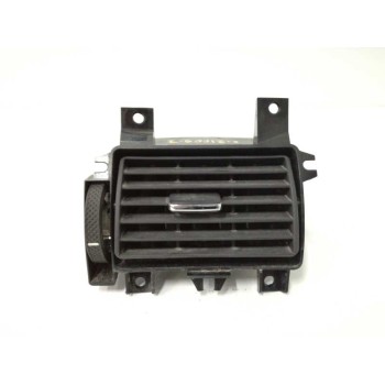 REJILLA AIREADORA 8C1119C696AA IZQUIERDA 