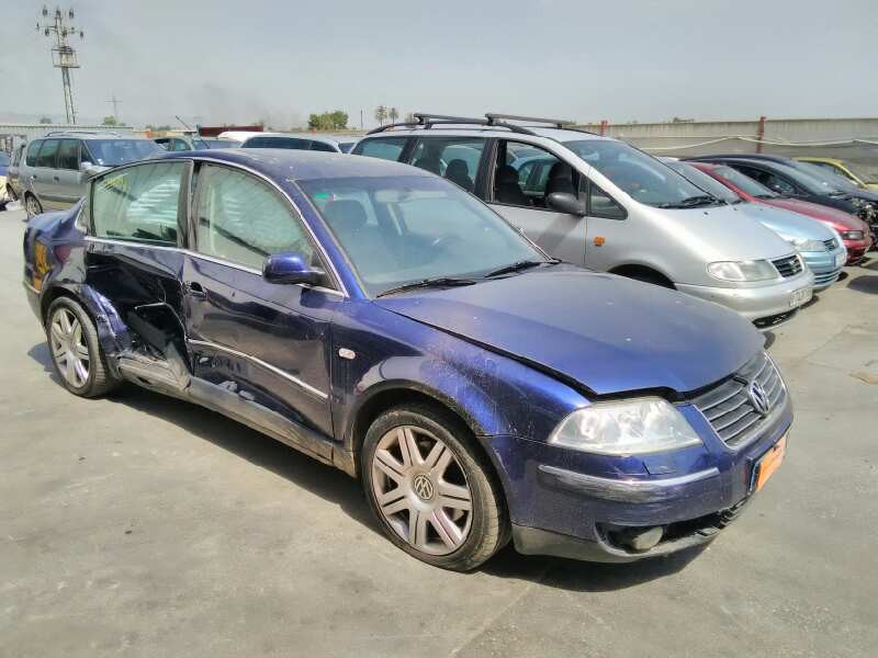 VOLKSWAGEN PASSAT BERLINA (3B3)