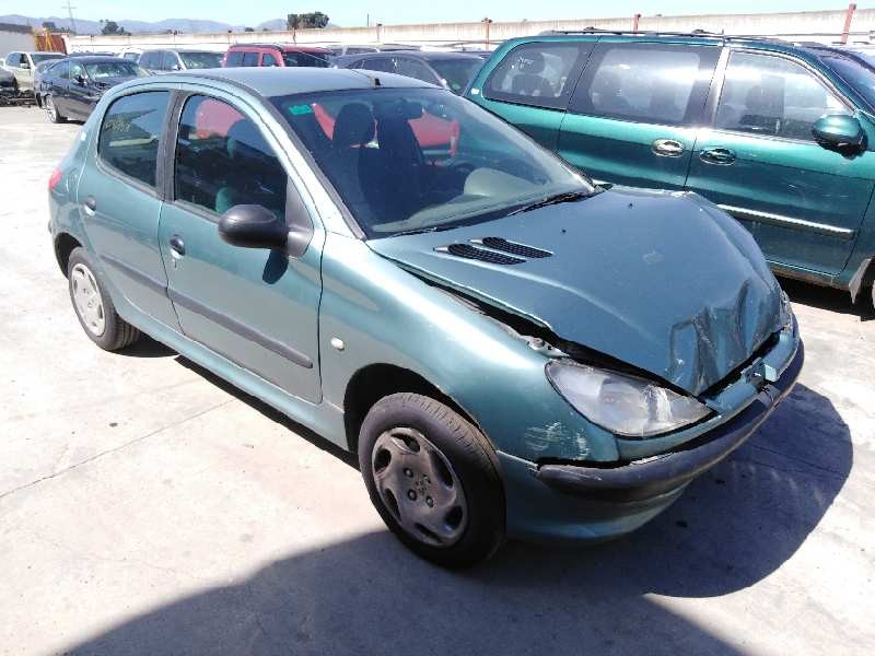 PEUGEOT 206 BERLINA