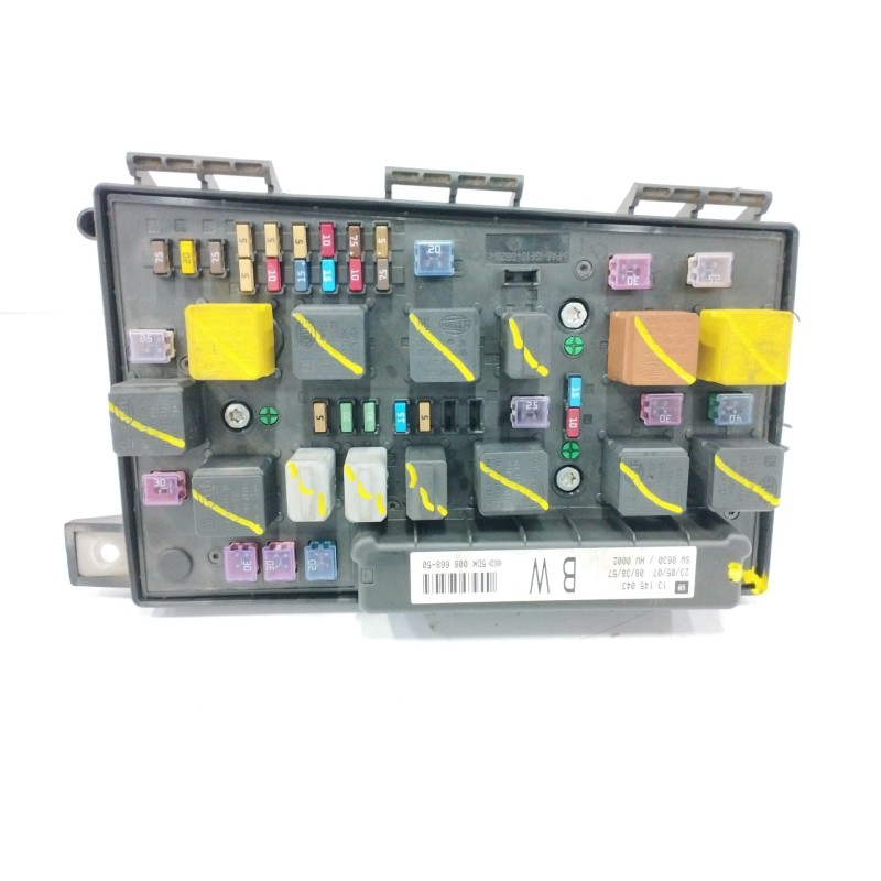 Recambio de caja reles / fusibles para opel astra h (a04) 1.6 (l48) referencia OEM IAM 13145043 5DK00866850 