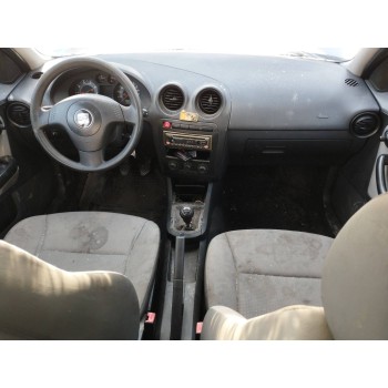 seat ibiza (6l1) del año 2002