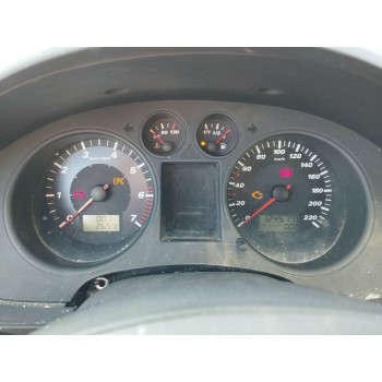 seat ibiza (6l1) del año 2002