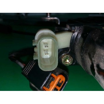 Recambio de elevalunas delantero derecho para hyundai getz (tb) 1.5 crdi gls referencia OEM IAM FUNDA 988201C100 