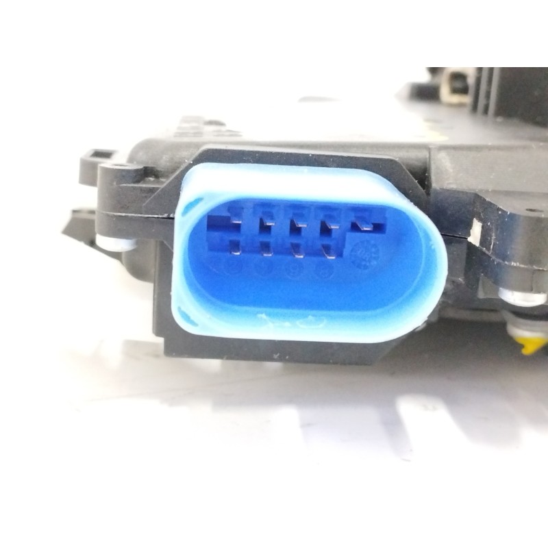 CERRADURA PUERTA DELANTERA IZQUIERDA