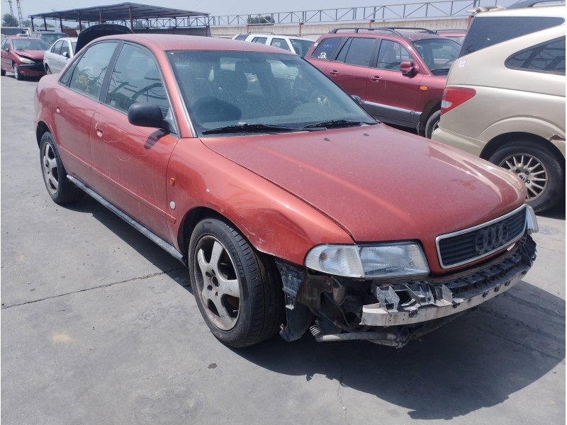 AUDI A4 BERLINA (B5)