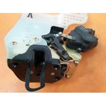 Recambio de cerradura puerta trasera izquierda para hyundai tucson (jm) 2.0 crdi a las 4 ruedas referencia OEM IAM 814102E010  