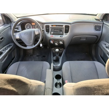 kia rio del año 2006