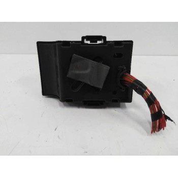 Recambio de caja reles / fusibles para opel corsa e 1.4 16v bivalent. gasolina / lpg referencia OEM IAM 2B0Z4010F  