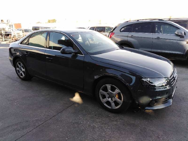AUDI A4 BER. (B8)