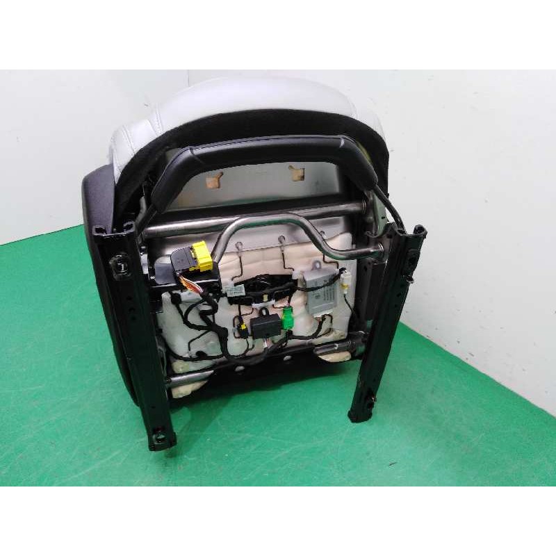 ASIENTO DELANTERO DERECHO