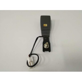 Recambio de enganche cinturon izquierdo para hyundai santa fe (sm) 2.0 crdi vgt comfort referencia OEM IAM   
