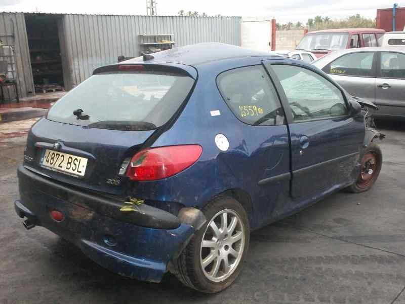 PEUGEOT 206 BERLINA