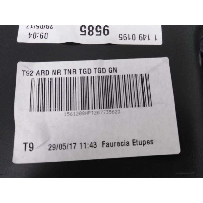 GUARNECIDO PUERTA TRASERA DERECHA