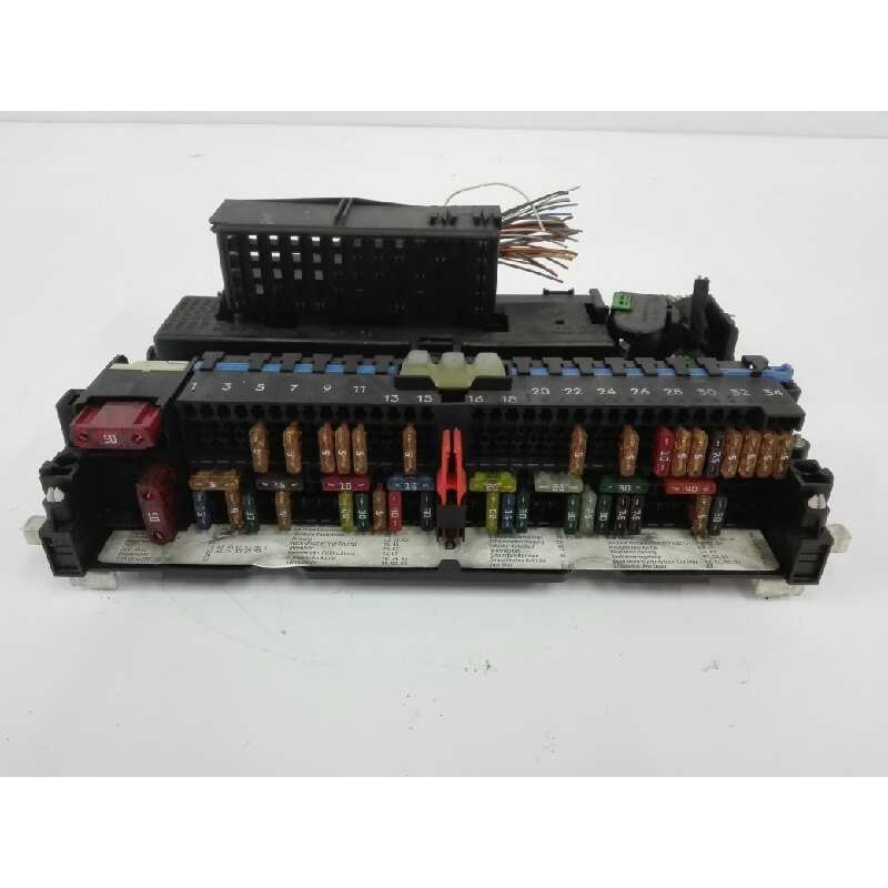 Recambio de caja reles / fusibles para bmw serie 3 berlina (e46) 320d referencia OEM IAM 8387153  