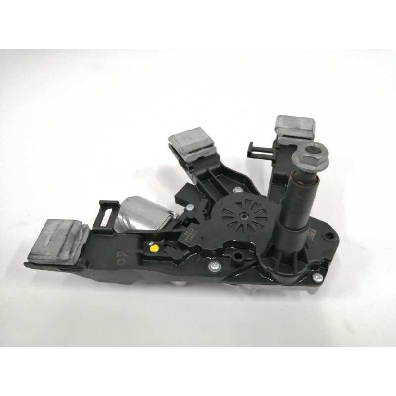 MOTOR LIMPIA TRASERO 0390205110