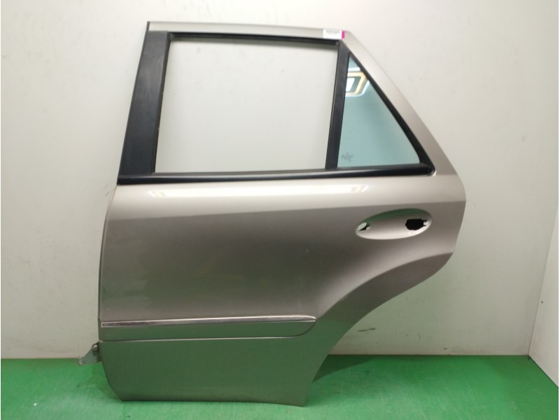 Recambio de puerta trasera izquierda para mercedes-benz clase m (w164) 320 / 350 cdi (164.122) referencia OEM IAM A1647300705  