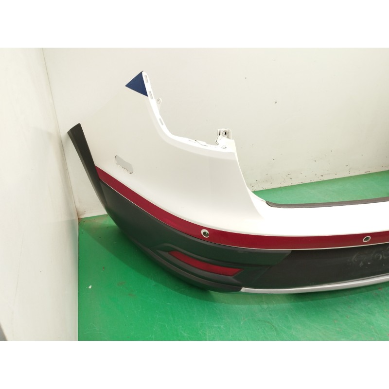 PARAGOLPES TRASERO
