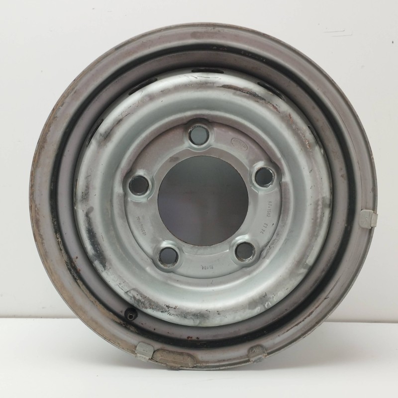 Recambio de llanta para nissan trade 100 3.0 turbodiesel referencia OEM IAM 40300G4900 6JX15H2 ET74 5H 5X160