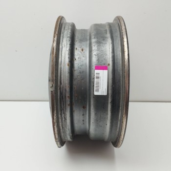 Recambio de llanta para nissan trade 100 3.0 turbodiesel referencia OEM IAM 40300G4900 6JX15H2 ET74 5H 5X160