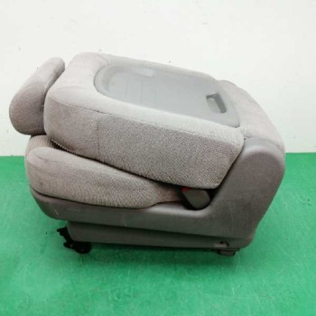 Recambio de asientos trasero derecho para kia carnival 2.9 crdi cat referencia OEM IAM   