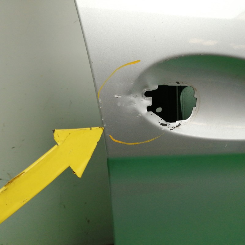 PUERTA DELANTERA DERECHA OBSERVAR FOTOS