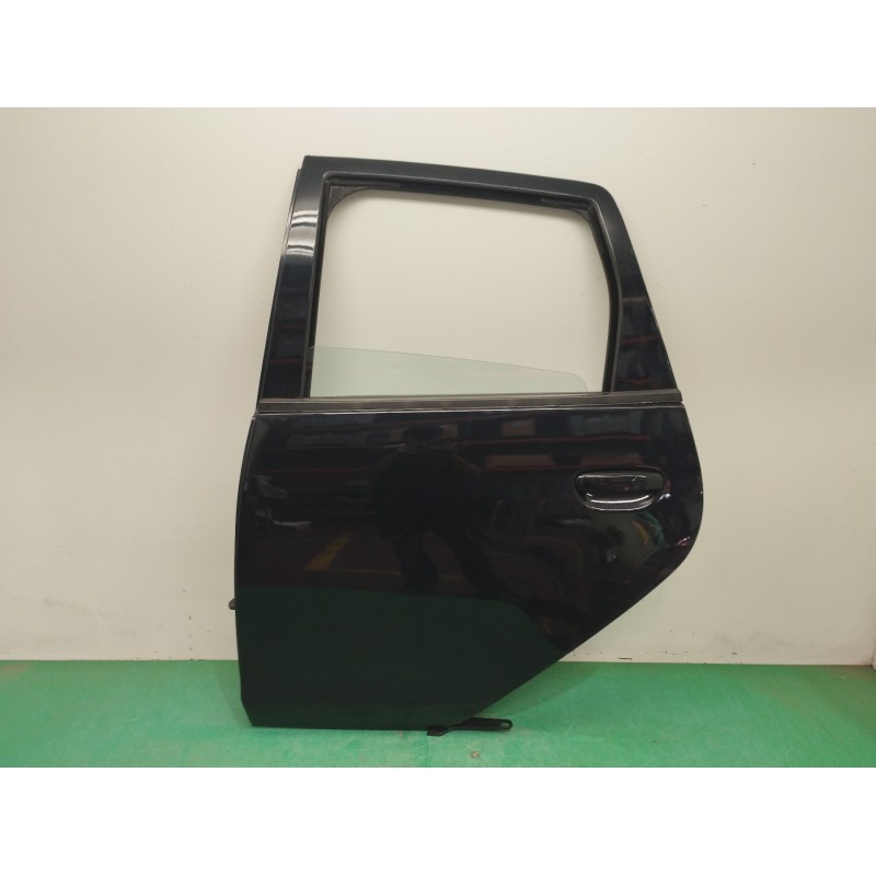Recambio de puerta trasera derecha para mitsubishi colt berlina 5 (z30a) 1.1 cat referencia OEM IAM   