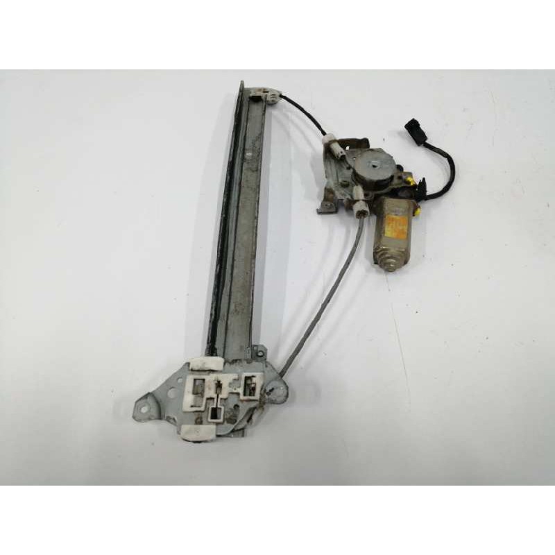 Recambio de elevalunas trasero izquierdo para nissan pick-up (d22) td doble cabina 4x4 referencia OEM IAM FUNDA 827312S721 CARIB