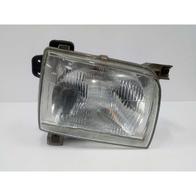 Recambio de faro derecho para nissan pick-up (d22) td doble cabina 4x4 referencia OEM IAM 260103S225  