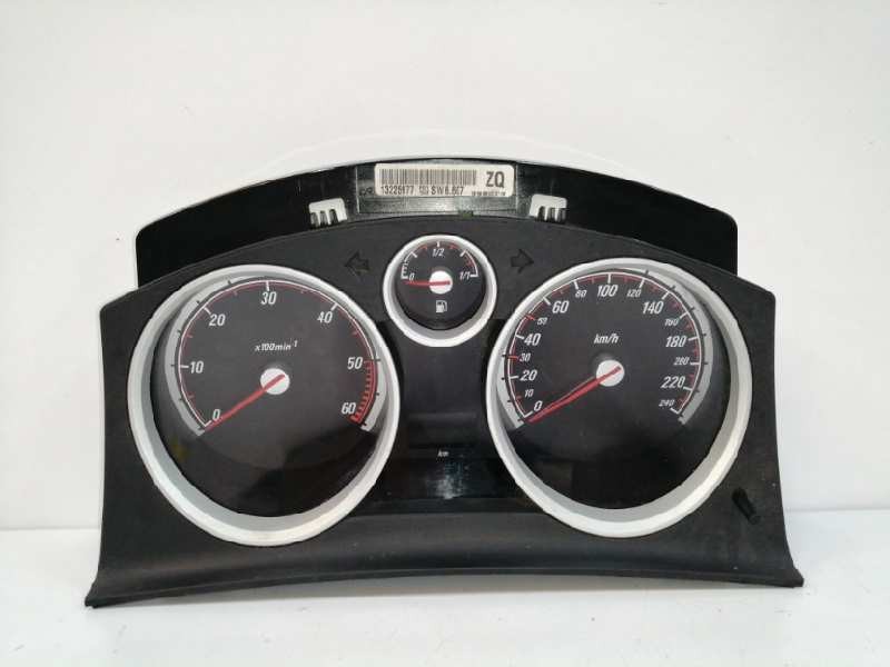 Recambio de cuadro instrumentos para opel astra gtc 1.9 cdti referencia OEM IAM 13225977  