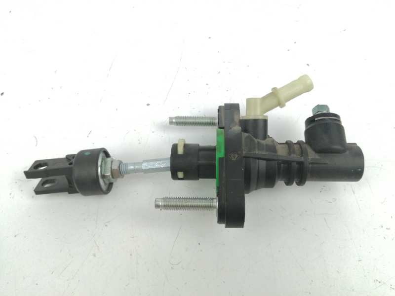 Recambio de bomba embrague para toyota auris active referencia OEM IAM 3142001031C Recambio de bomba embrague para toyota auris active referencia OEM IAM 3142001031C