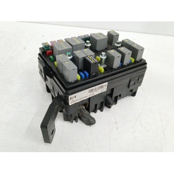 Recambio de caja reles / fusibles para kia sportage ii (je_, km_) 2.0 crdi 4wd referencia OEM IAM 919511F220  