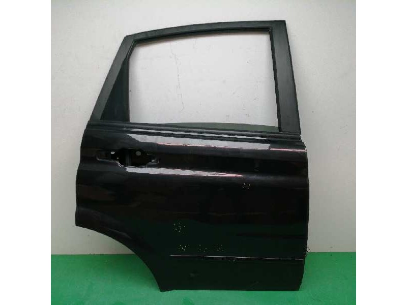 Recambio de puerta trasera derecha para ssangyong actyon 2.0 td cat referencia OEM IAM 6302131000  