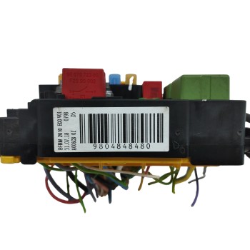 Recambio de caja reles / fusibles para peugeot 2008 (--.2013) 1.2 12v vti referencia OEM IAM 9804848480  