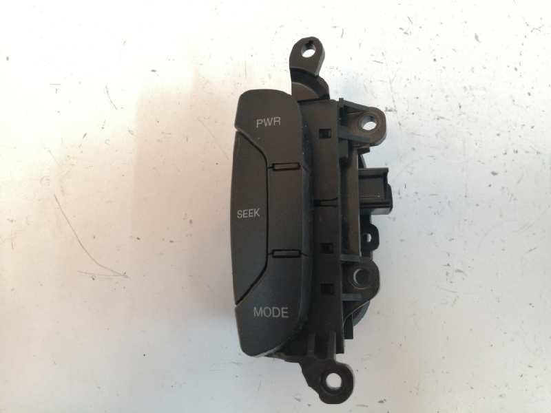 Recambio de mando volante para chevrolet captiva 2.0 diesel cat referencia OEM IAM 96628528  