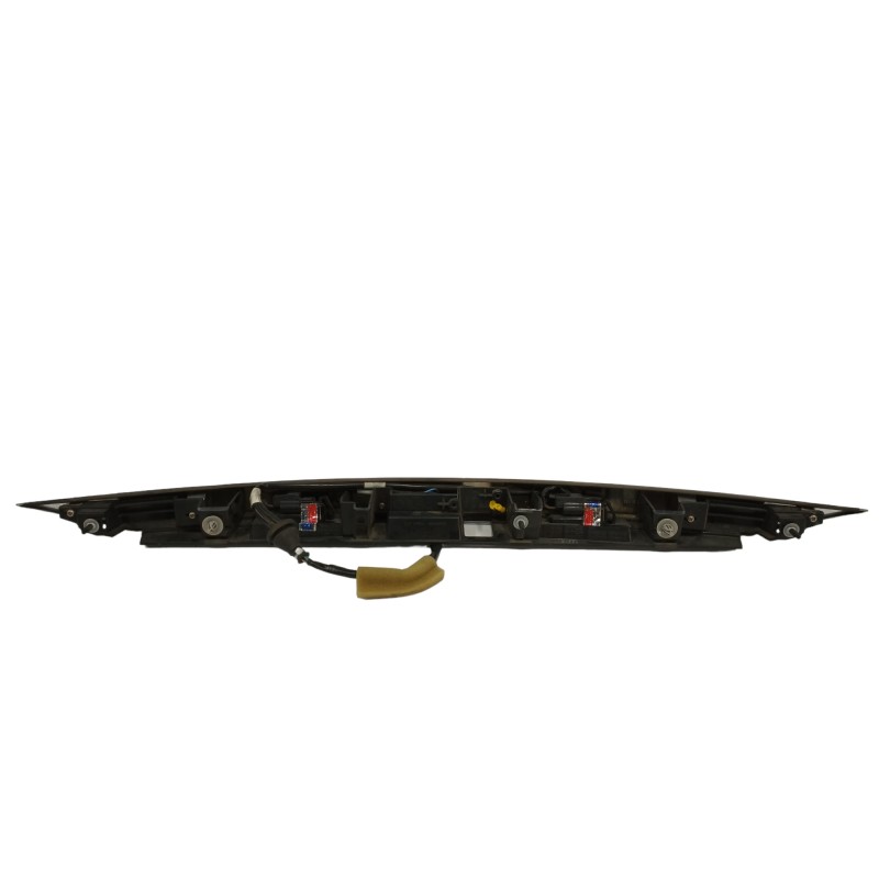 MOLDURAS TRASERAS INCLUYE MANETA PORTON PILOTOS DE MATRICULA