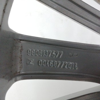 Recambio de llanta para peugeot 208 1.2 12v e-vti referencia OEM IAM 9808137577 6.0J16CH423 4H 4X110