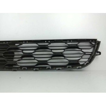 Recambio de rejilla paragolpes central para citroën c1 1.2 12v vti referencia OEM IAM 531120H130  