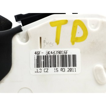 Recambio de cerradura puerta trasera derecha para volkswagen polo (6r1) 1.2 tdi referencia OEM IAM 5K4839016F  