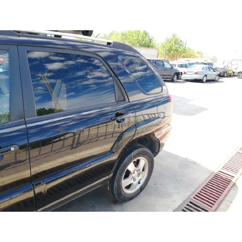 Recambio de puerta trasera izquierda para kia sportage 2.0 cat referencia OEM IAM   