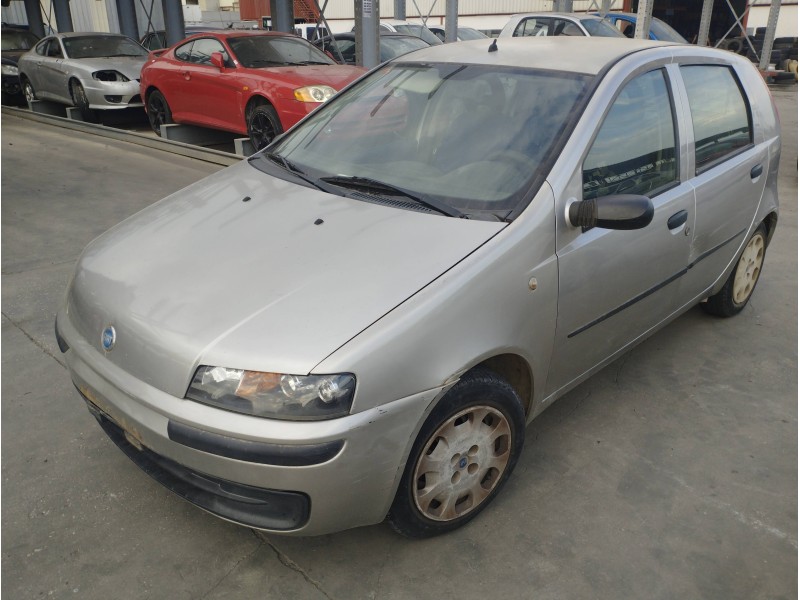 FIAT PUNTO BERLINA (188)