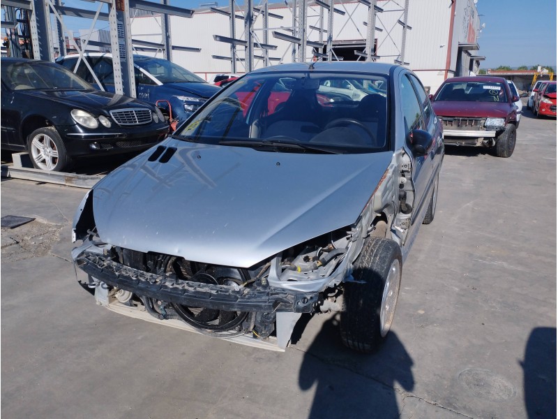 PEUGEOT 206 BERLINA