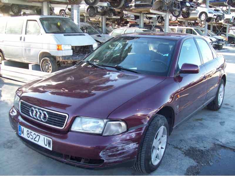 AUDI A4 BERLINA (B5)