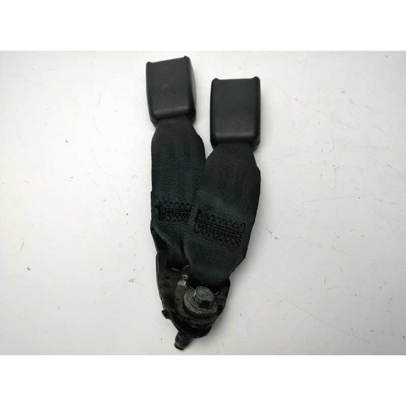 Recambio de enganche cinturon izquierdo para ssangyong actyon i 200 xdi 4wd referencia OEM IAM 7566131100LAM TRASERO 