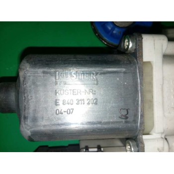 Recambio de elevalunas delantero derecho para audi a3 (8p) 1.6 16v fsi referencia OEM IAM FUNDA 8P0959802E 