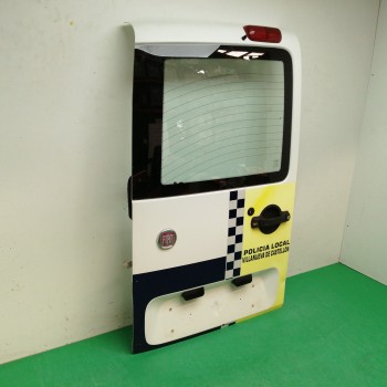 Recambio de porton trasero izquierdo para fiat doblo (119) 1.3 16v jtd cat referencia OEM IAM 46840109 OBSERVAR FOTOS 